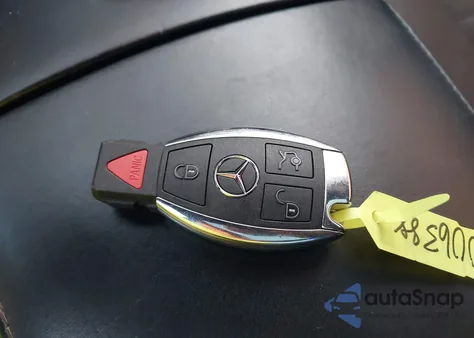 2017 Mercedes-Benz S 550 4Matic z USA, uszkodzony, nr VIN WDDUG8FB2HA312028